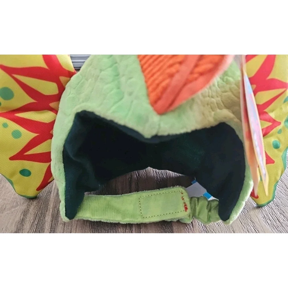 Jurassic Park World BarkBox Dilophosaurus Spittin' Image Dino Collar Toy XS/S